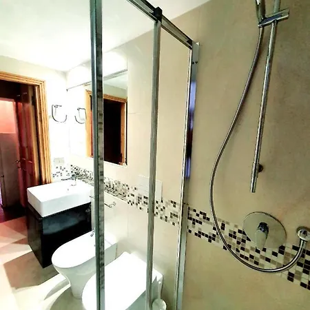 Appartamento 1878s By Aat- Luxury Historic House Piazza Di Spagna