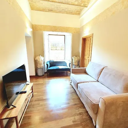 דירה 1878s By Aat- Luxury Historic House Piazza Di Spagna