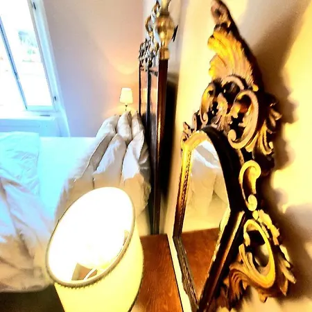 1878s By Aat- Luxury Historic House Piazza Di Spagna רומא