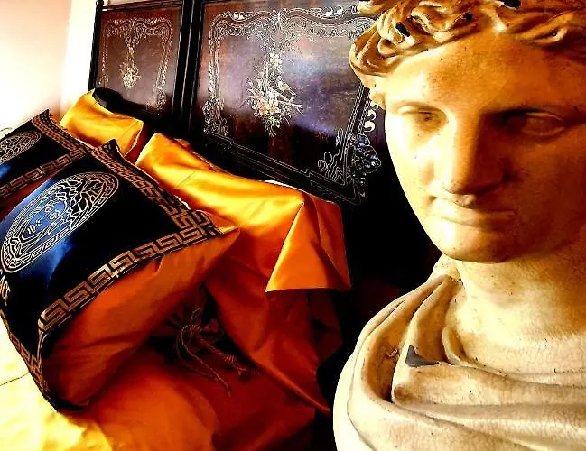Apartment 1878s By Sc Luxury Historic House Piazza Di Spagna Rome